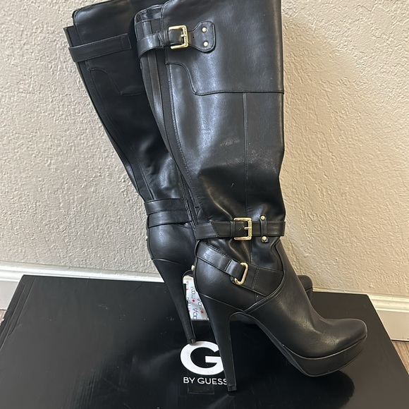 Beautiful Black Knee High Boots by GUESS - Picture 7 of 10